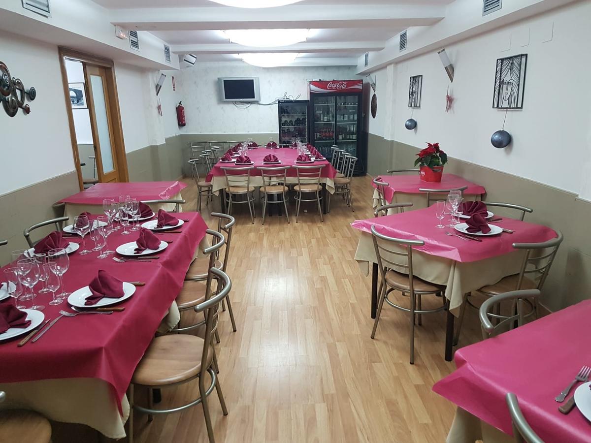 Hostal El Busto Teruel Extérieur photo