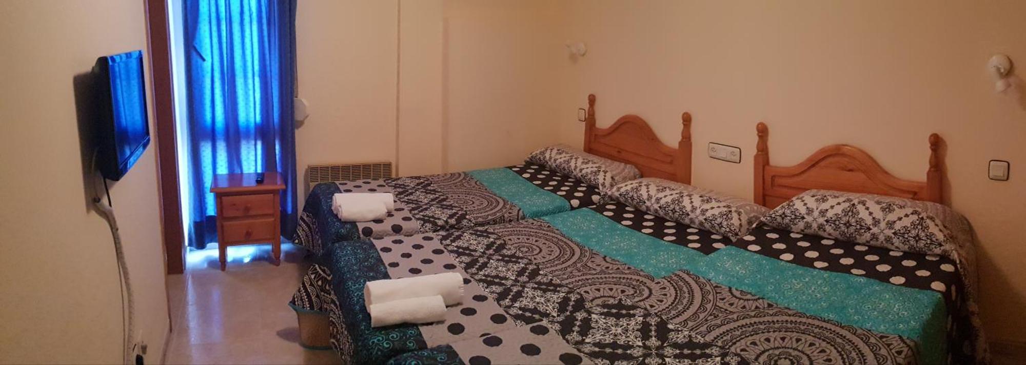 Hostal El Busto Teruel Extérieur photo